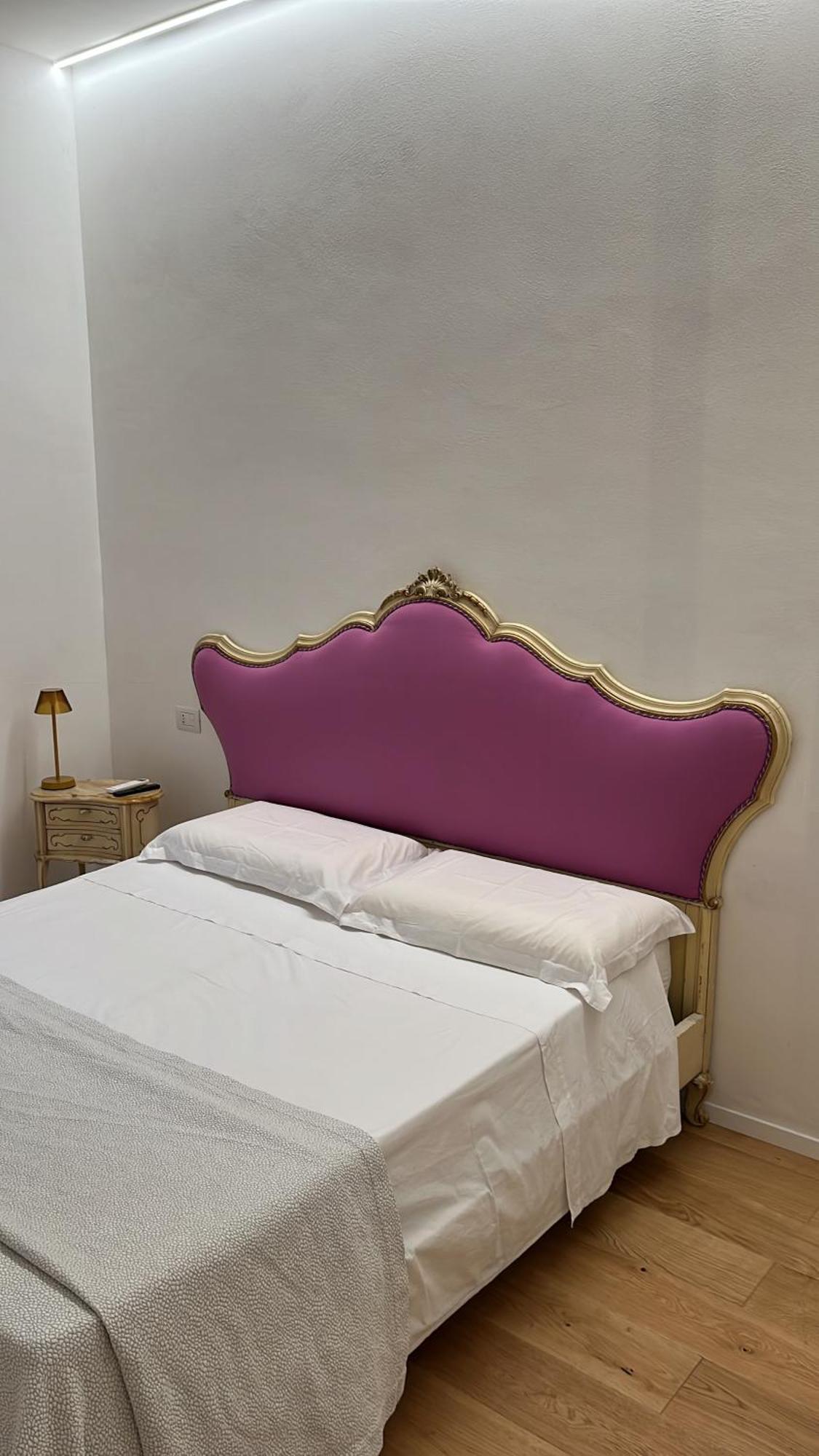 Rosarias Rooms Manfredonia Buitenkant foto